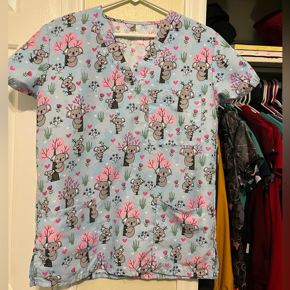 XS cute scrub top